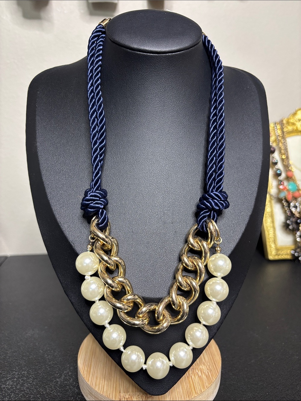Elegant Navy Blue Rope & Gold Chain Faux Pearl Statement Necklace